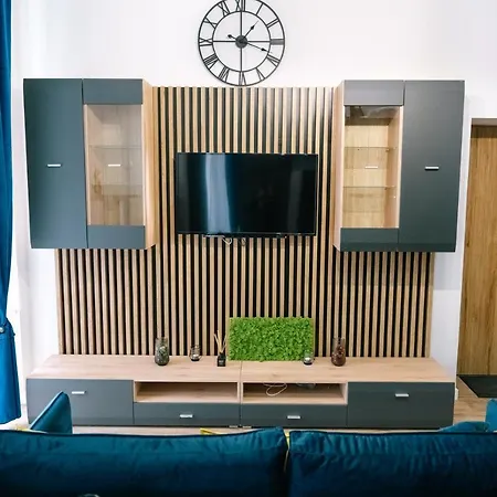 Center - Entresol&balcony - By Rentujemy *