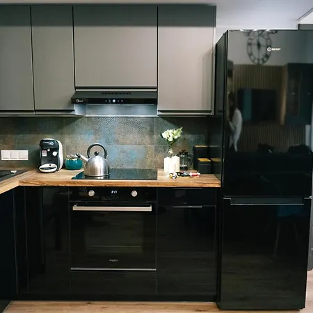 Center - Entresol&balcony - By Rentujemy Apartament Łódź