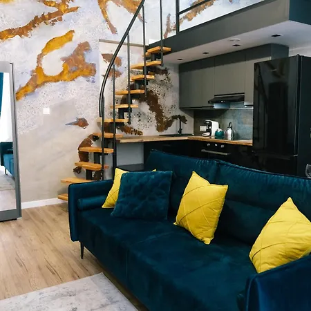 Center - Entresol & Balcony - By Rentujemy Lodz