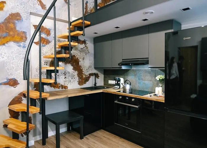 Apartment Center - Entresol & Balcony - By Rentujemy